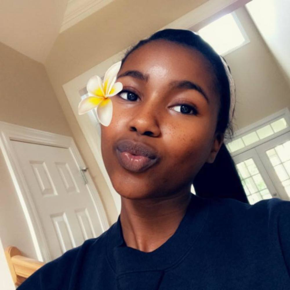 Meet your Posher, Amy